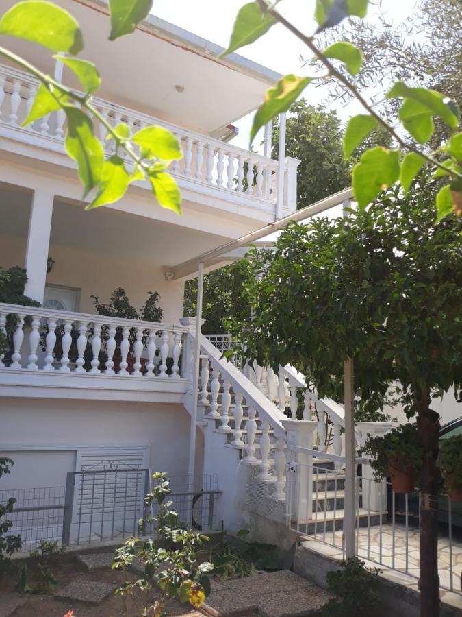 Cozy Flat In Nea Makri Leilighet Eksteriør bilde