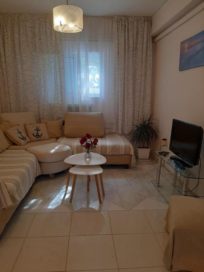 Cozy Flat In Nea Makri Leilighet Eksteriør bilde
