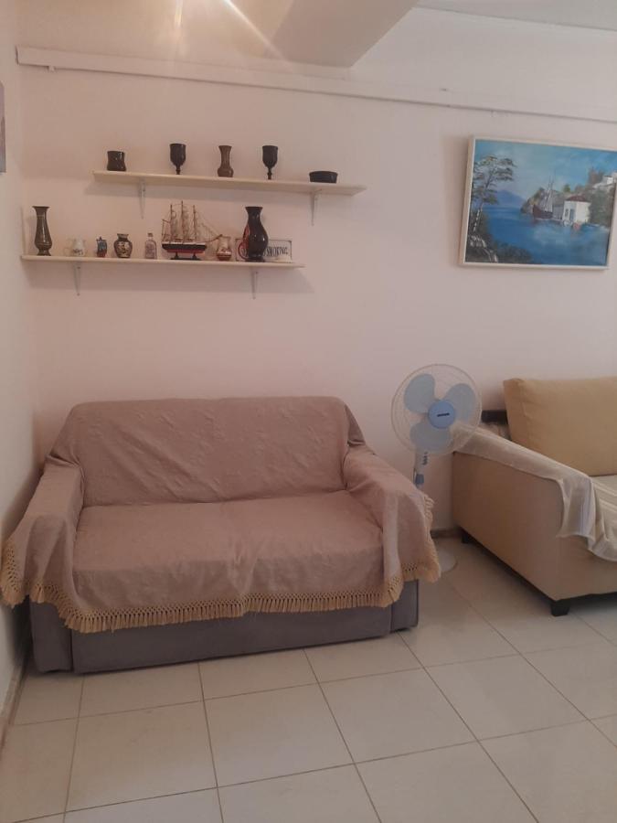 Cozy Flat In Nea Makri Leilighet Eksteriør bilde