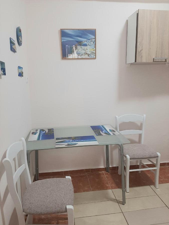 Cozy Flat In Nea Makri Leilighet Eksteriør bilde